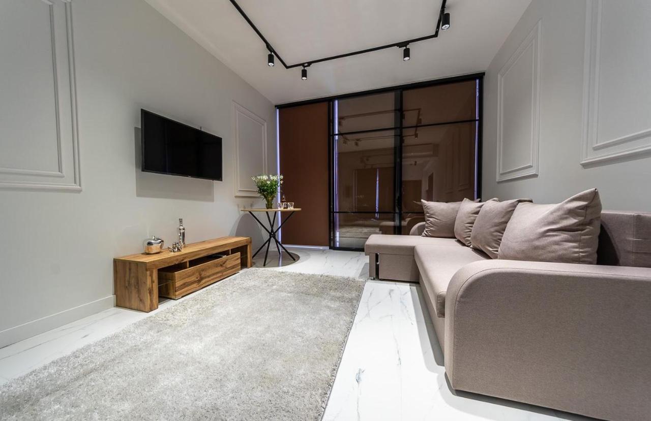 Fashionable Apartments. Smartplaza Metro Minskaya. Obolon Киев Экстерьер фото