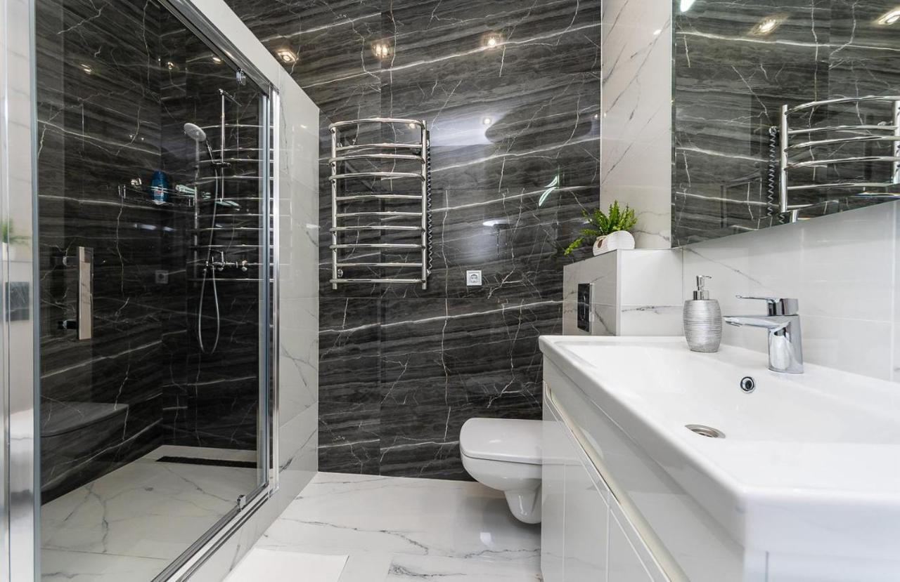 Fashionable Apartments. Smartplaza Metro Minskaya. Obolon Киев Экстерьер фото