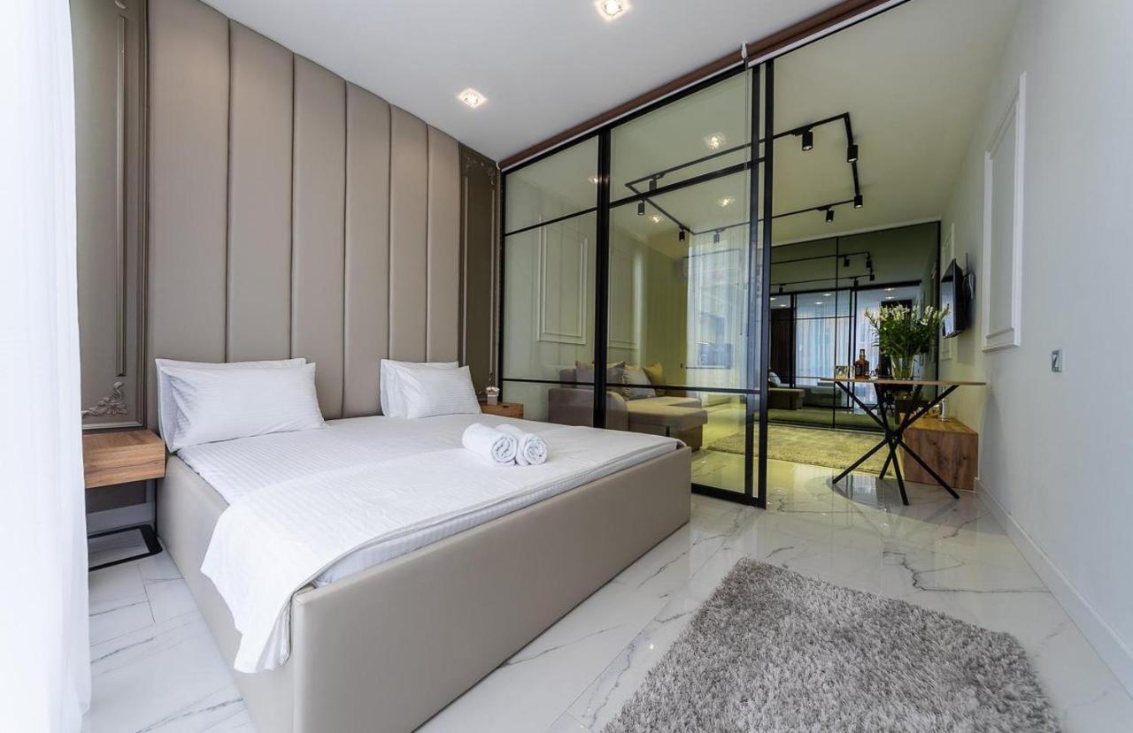 Fashionable Apartments. Smartplaza Metro Minskaya. Obolon Киев Экстерьер фото