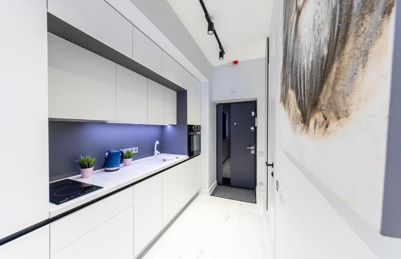 Fashionable Apartments. Smartplaza Metro Minskaya. Obolon Киев Экстерьер фото