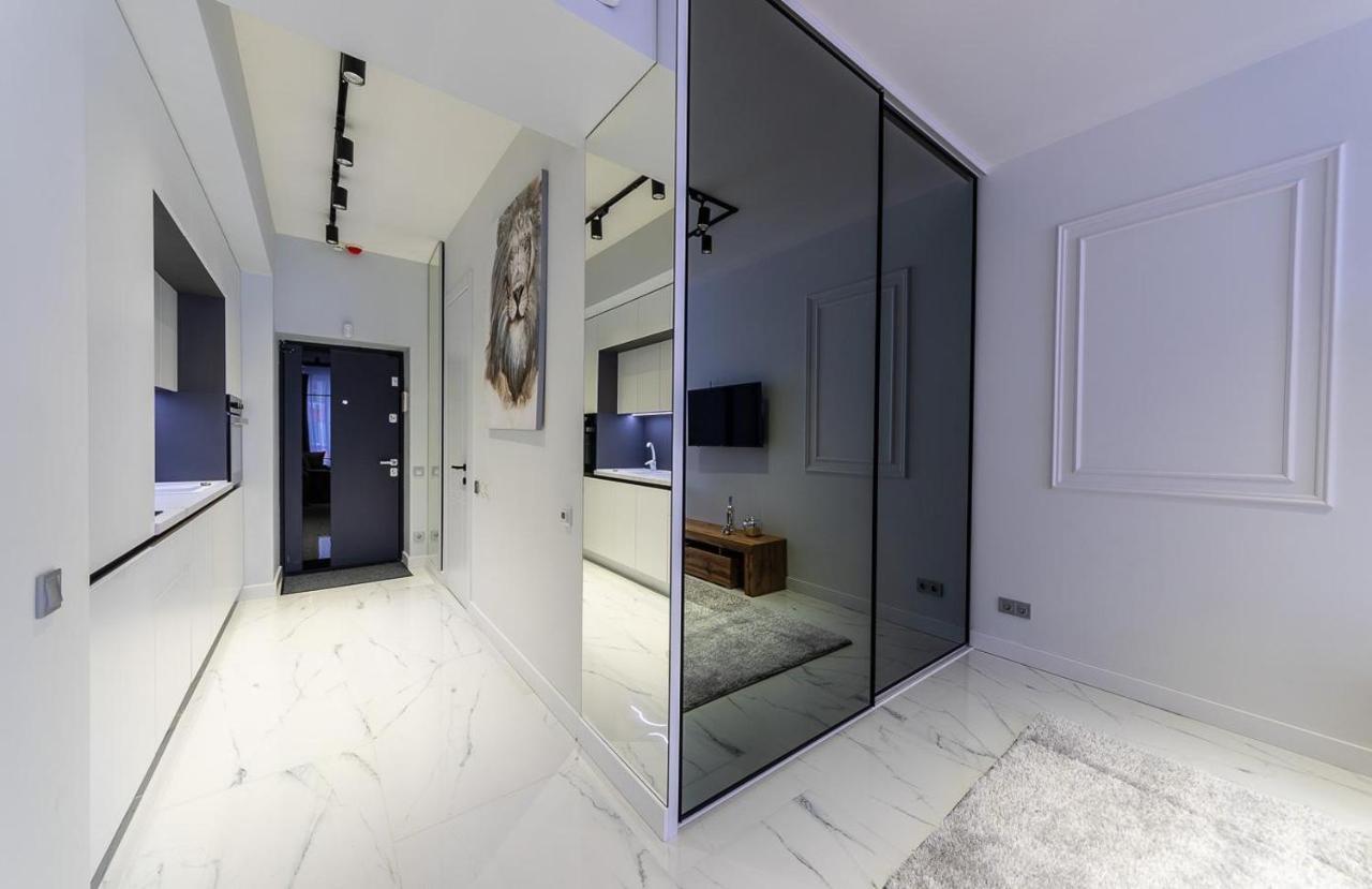 Fashionable Apartments. Smartplaza Metro Minskaya. Obolon Киев Экстерьер фото