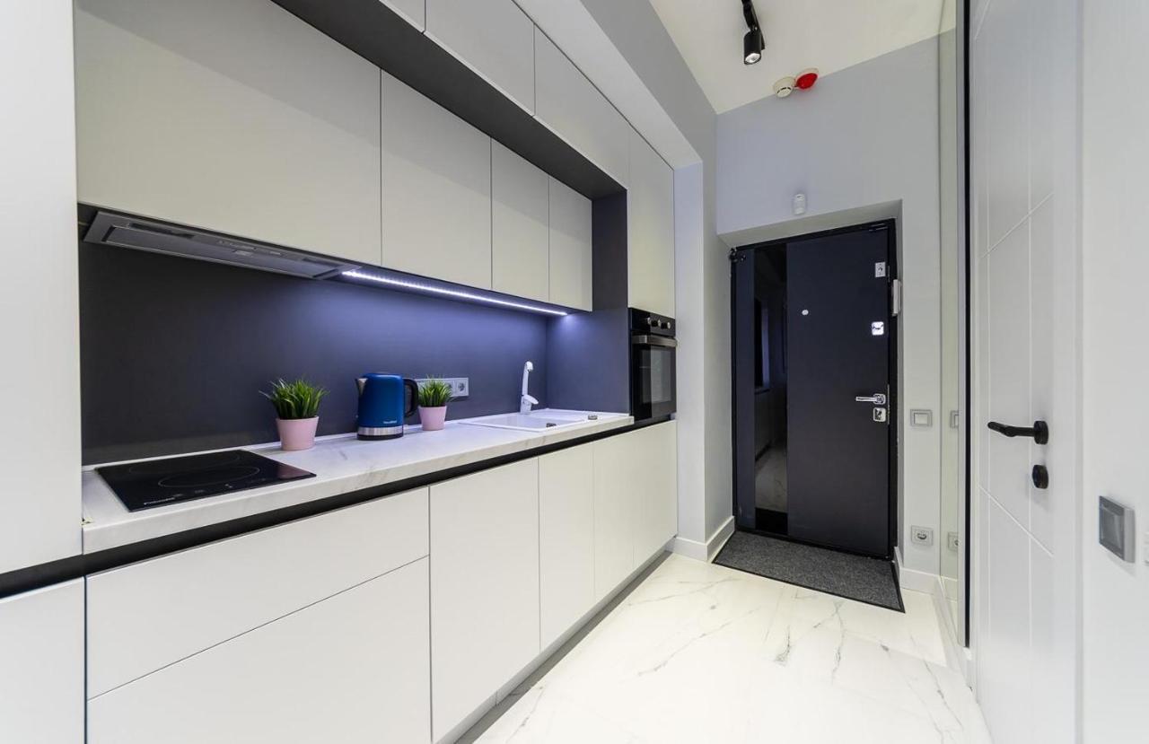 Fashionable Apartments. Smartplaza Metro Minskaya. Obolon Киев Экстерьер фото