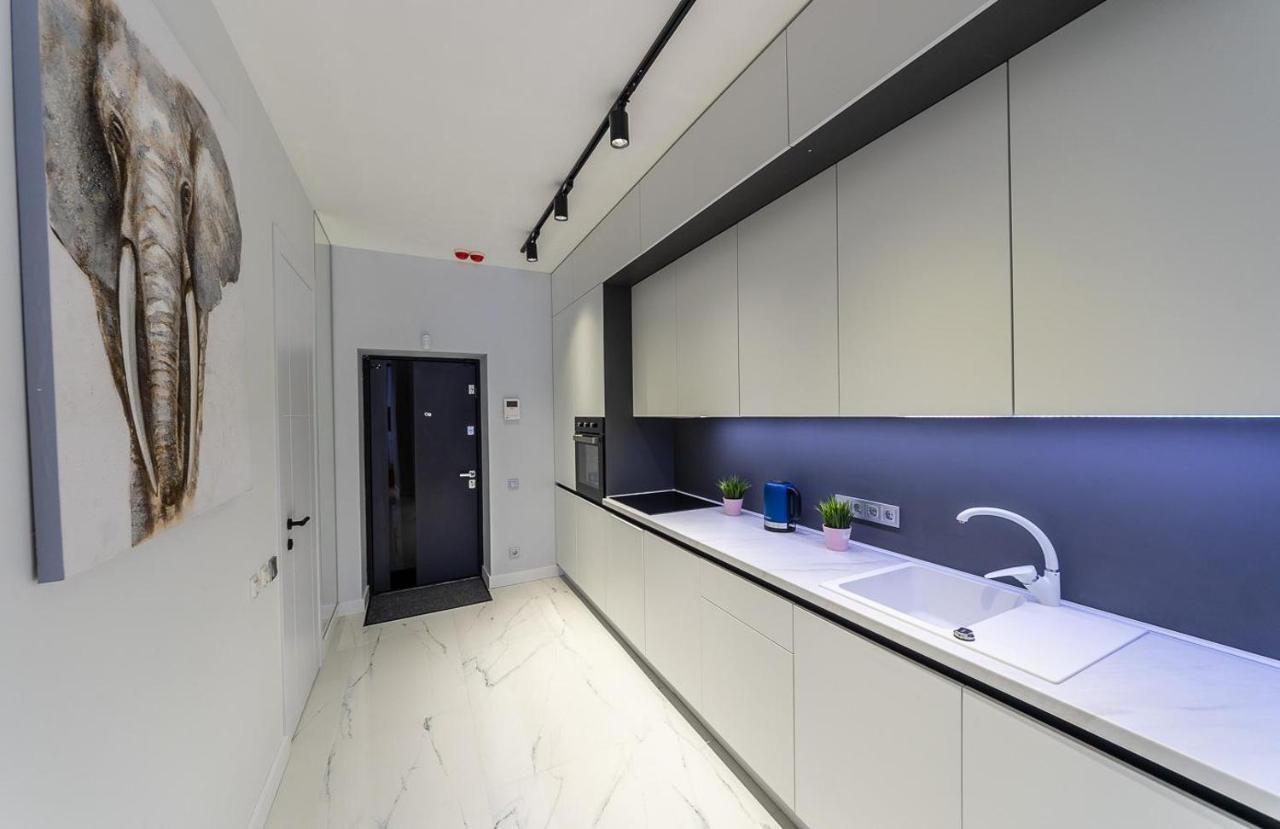 Fashionable Apartments. Smartplaza Metro Minskaya. Obolon Киев Экстерьер фото